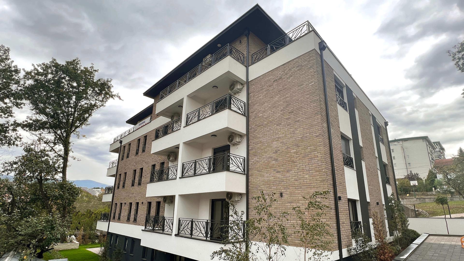 RESIDENTIAL BUILDING “MAYDAN LIPOVA”